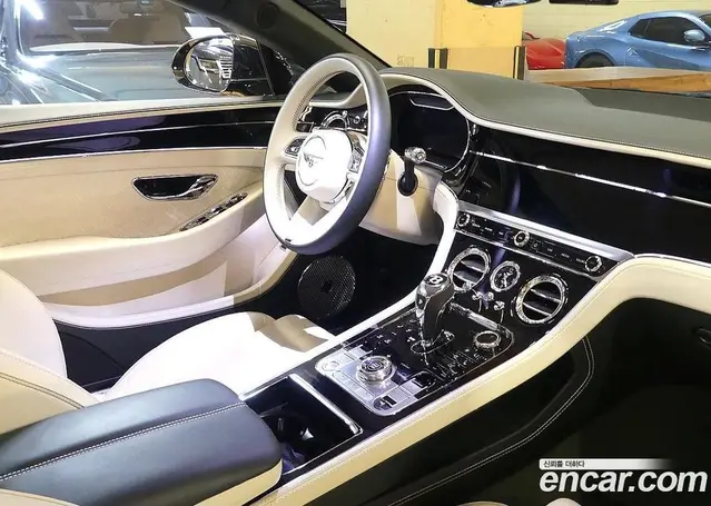 Bentley Continental 2023 4.0 автомат (гидро), миниатюра 10 Bentley Continental 2023 4.0 автомат (гидро), миниатюра 10