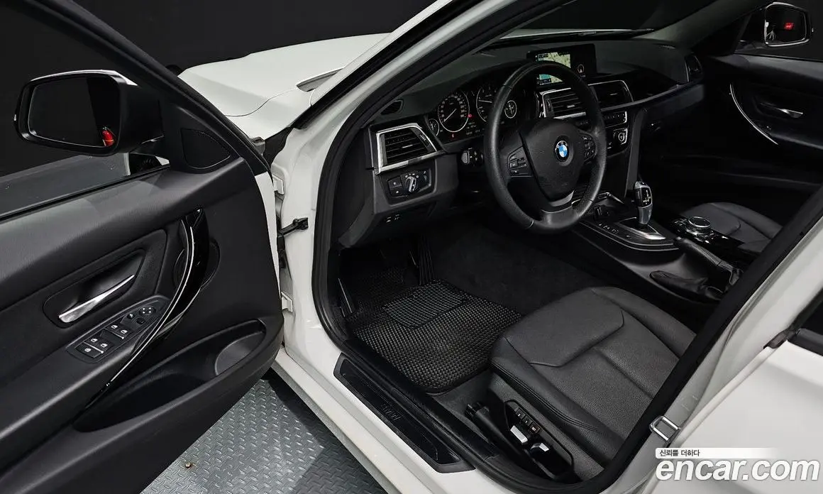 BMW 3 серия 2018 2.0 автомат (гидро), фото 13