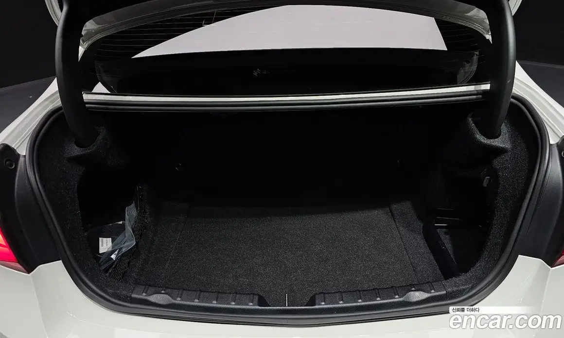 BMW 3 серия 2018 2.0 автомат (гидро), фото 31