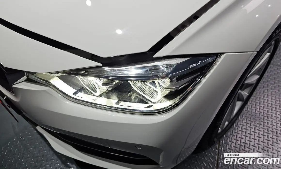 BMW 3 серия 2018 2.0 автомат (гидро), фото 8