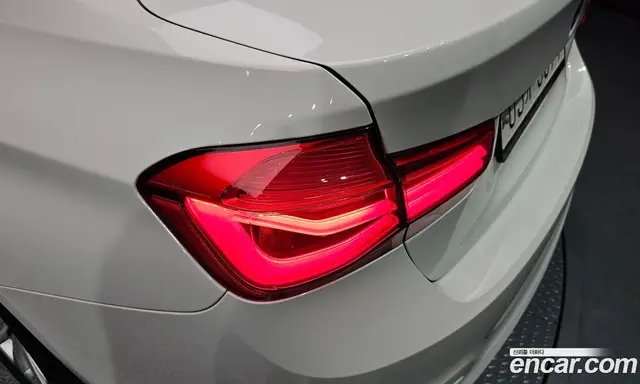 BMW 3 серия 2018 2.0 автомат (гидро), миниатюра 9