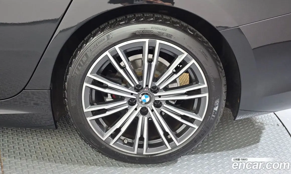 BMW 3 серия 2021 2.0 автомат (гидро), фото 7