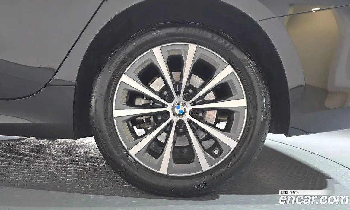 BMW 3 серия 2024 2.0 автомат (гидро), фото 6