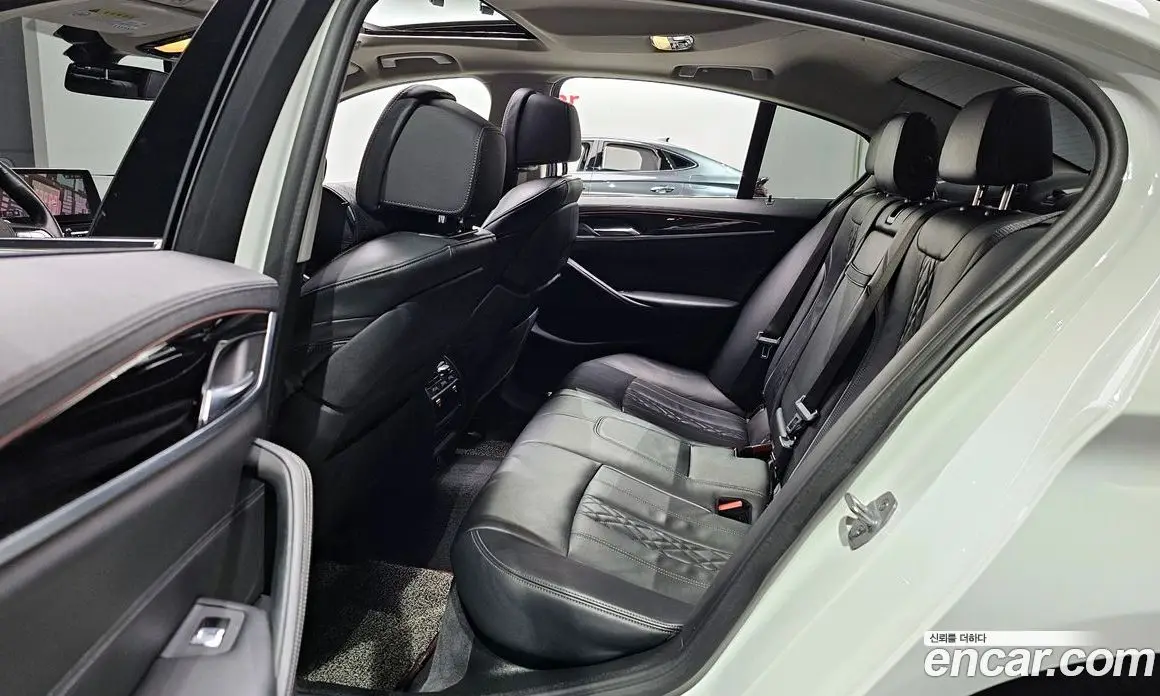 BMW 5 серия 2019 2.0 автомат (гидро), фото 17