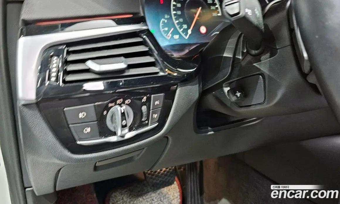 BMW 5 серия 2019 2.0 автомат (гидро), фото 25