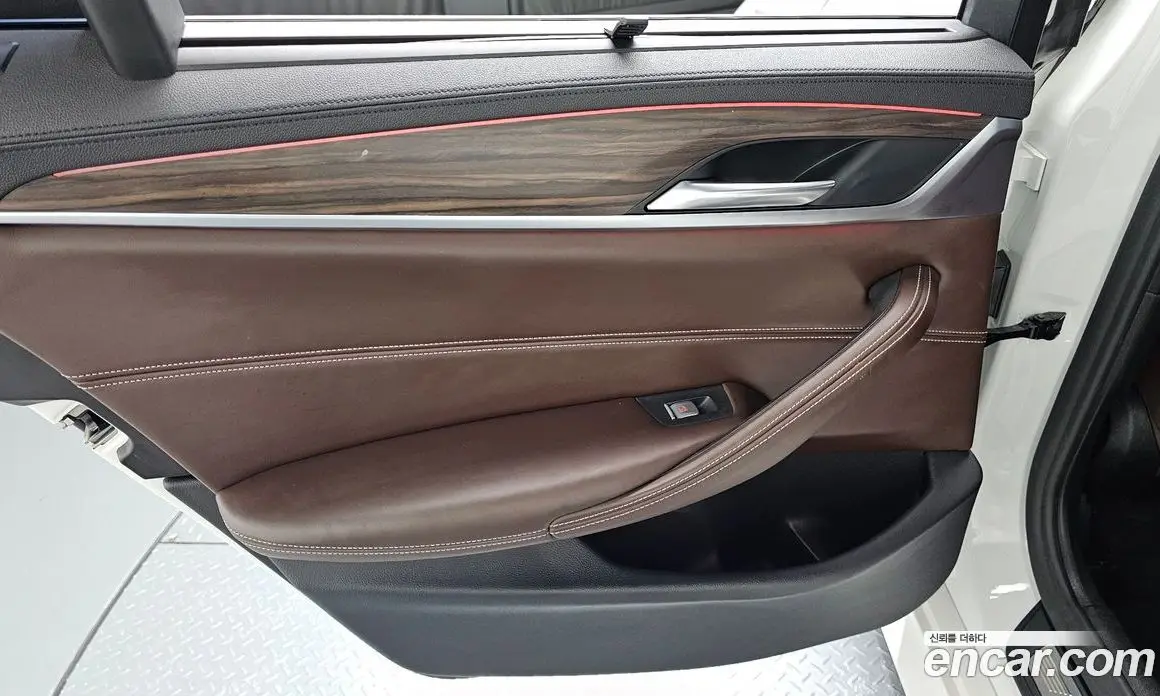 BMW 5 серия 2019 2.0 автомат (гидро), фото 15