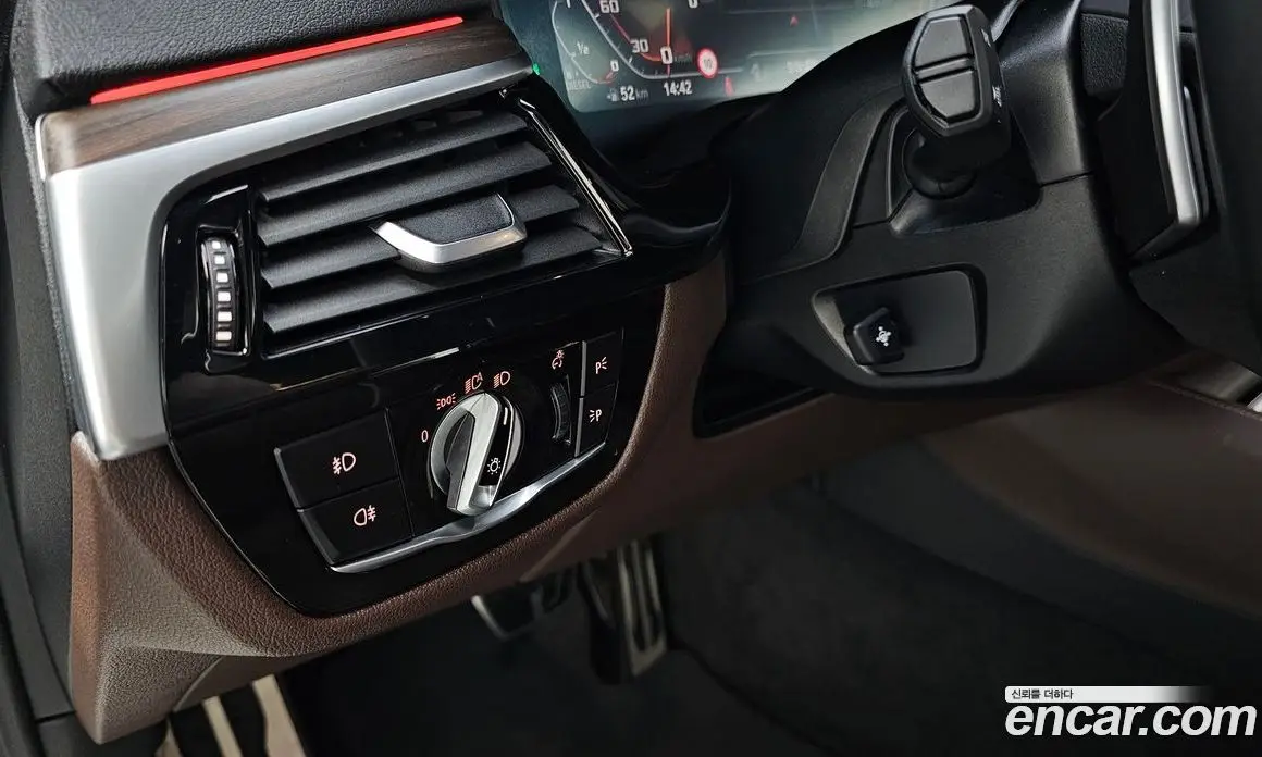 BMW 5 серия 2019 2.0 автомат (гидро), фото 23
