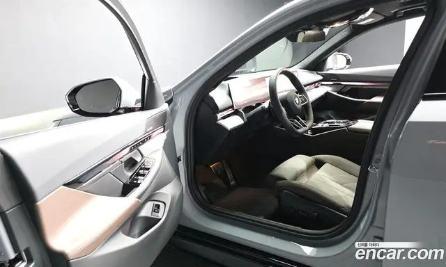 BMW 5 серия 2025 2.0 автомат (гидро), миниатюра 10