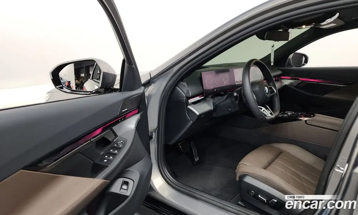 BMW 5 серия 2025 2.0 автомат (гидро), фото 13
