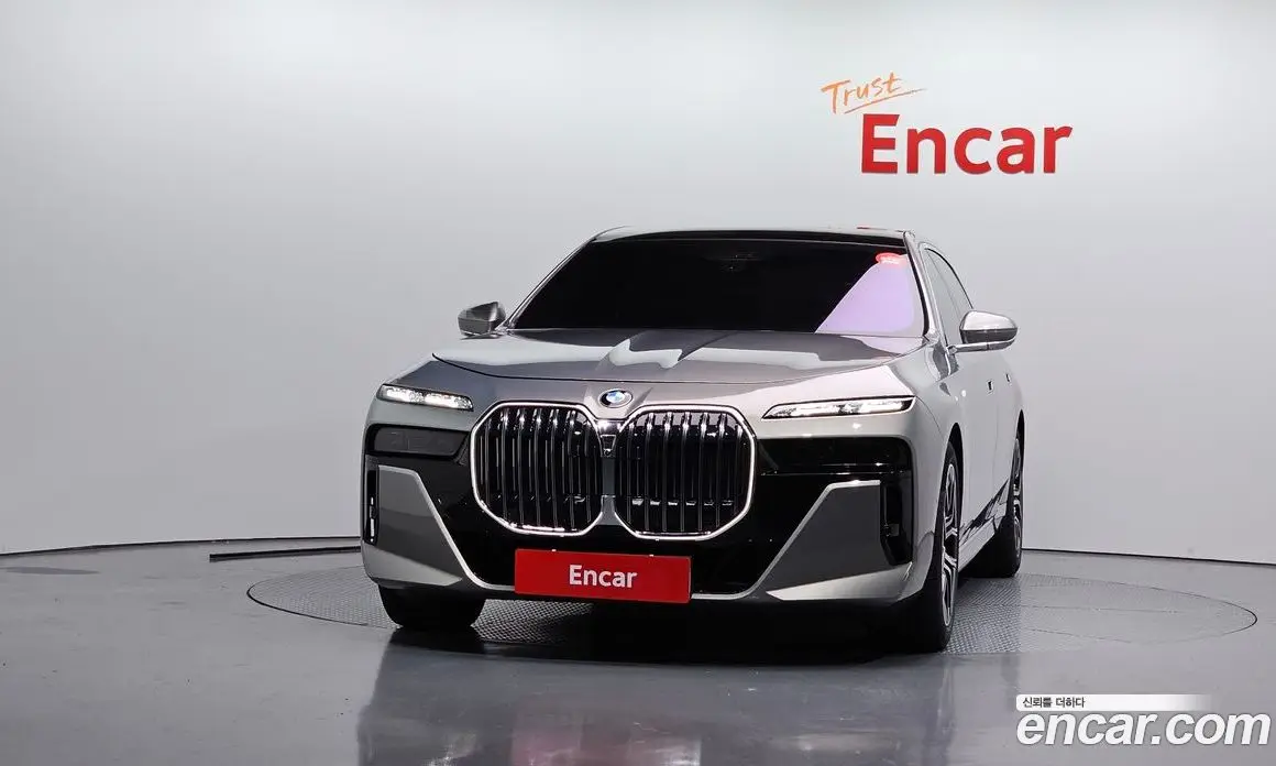 BMW 7 серия 2024 3.0 автомат (гидро), фото 3