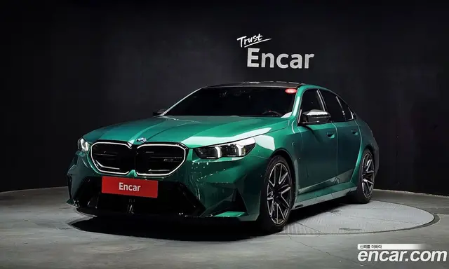 BMW M5, 2025, 4 910 км