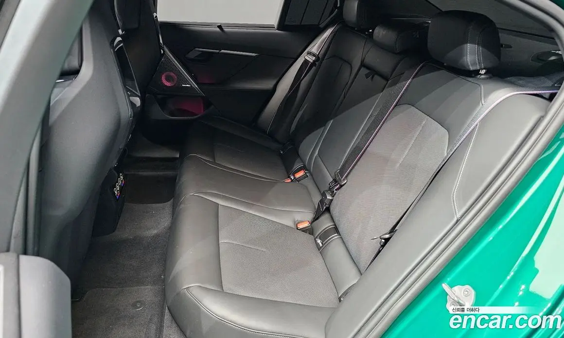 BMW M5 2025 4.4 автомат (гидро), фото 17