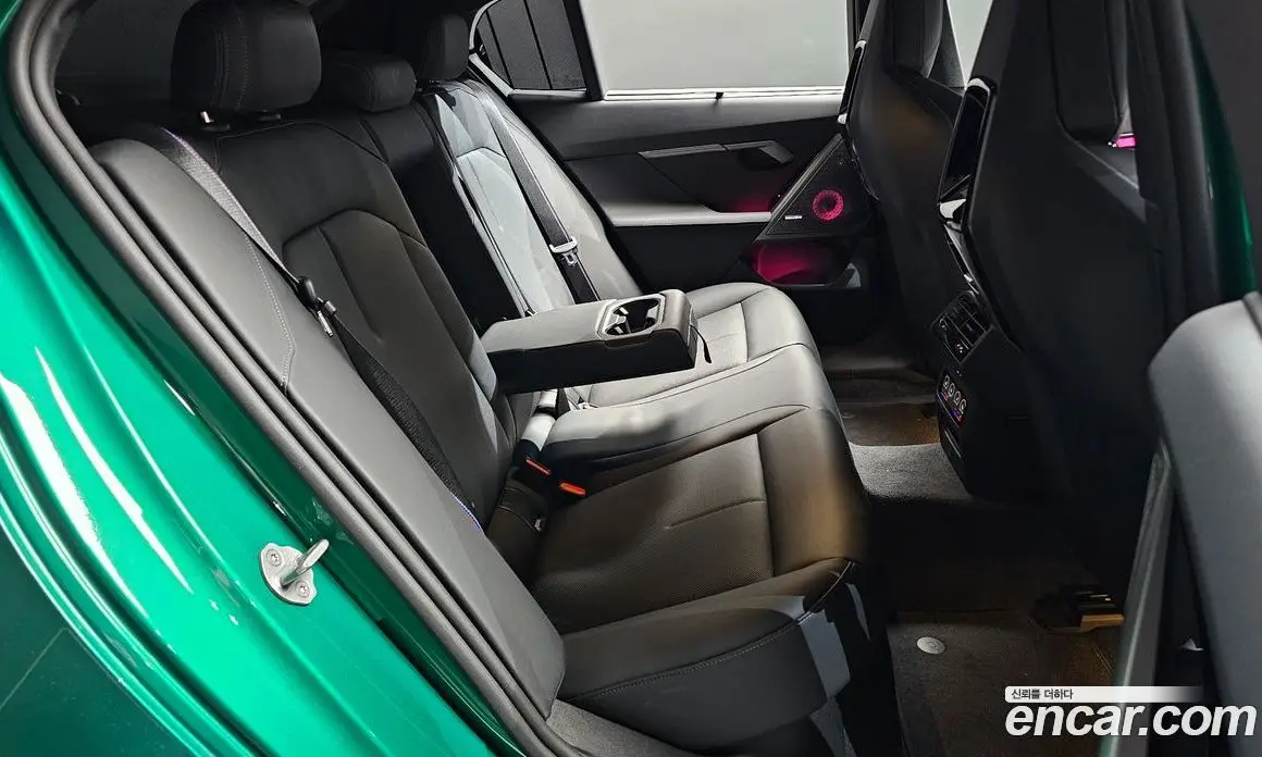 BMW M5 2025 4.4 автомат (гидро), фото 18