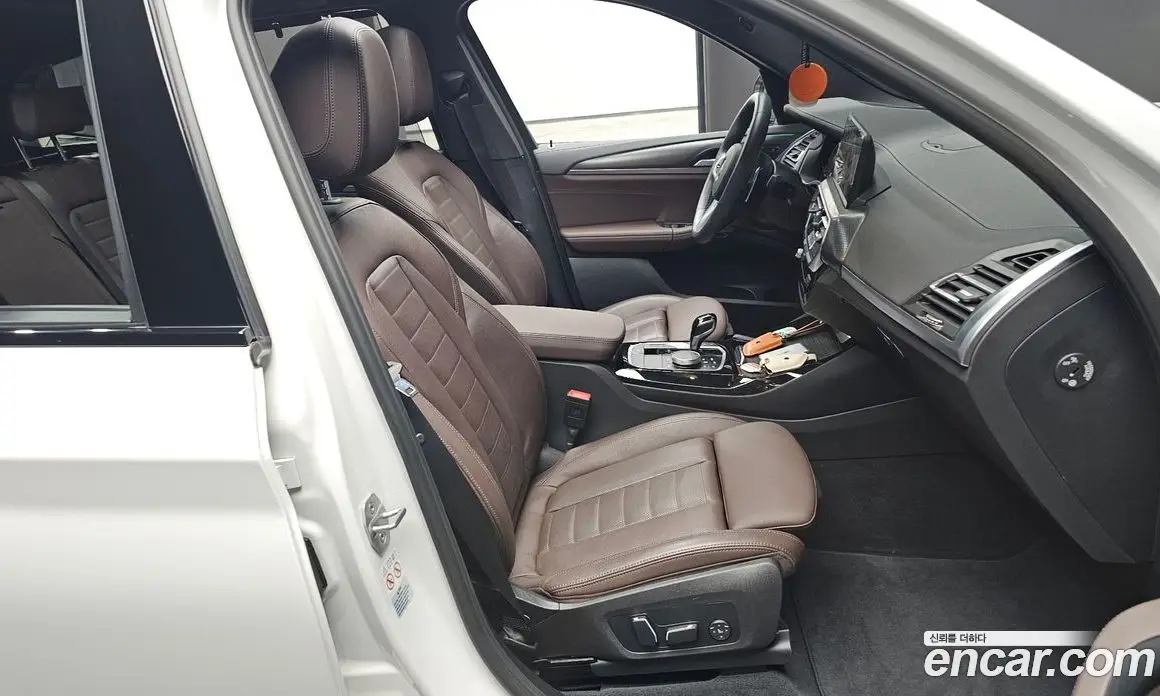 BMW X3 2024 2.0 автомат (гидро), фото 13
