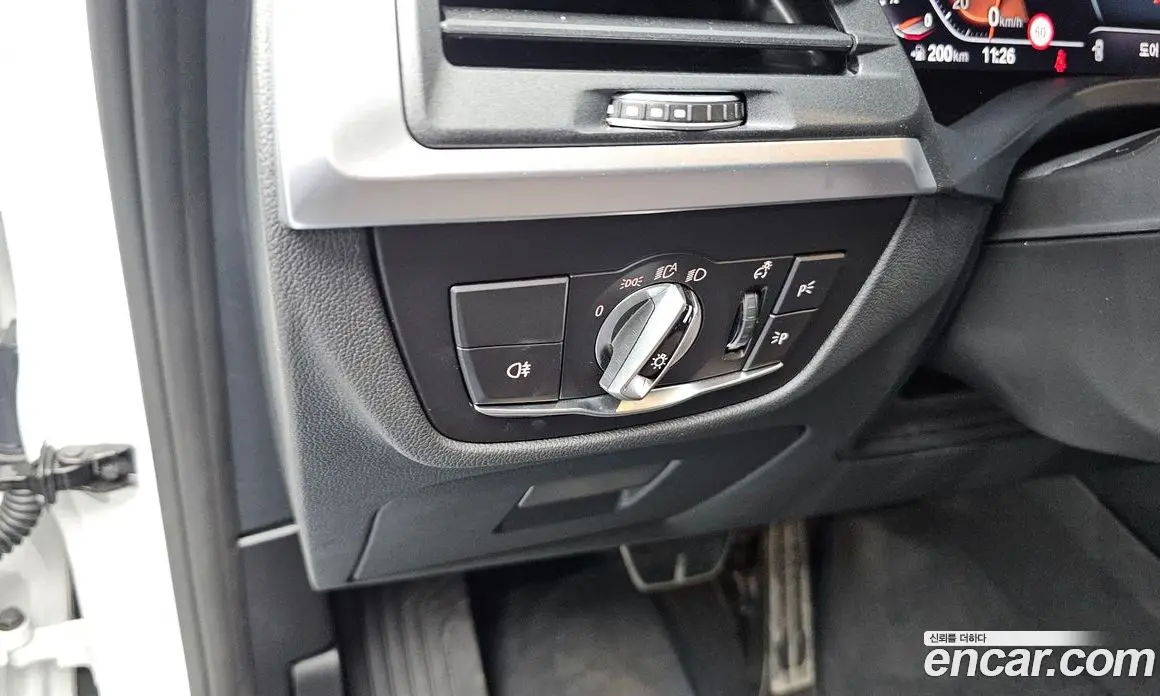BMW X3 2024 2.0 автомат (гидро), фото 30