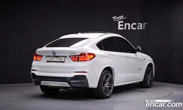 BMW X4 2017 2.0 автомат (гидро), миниатюра 2