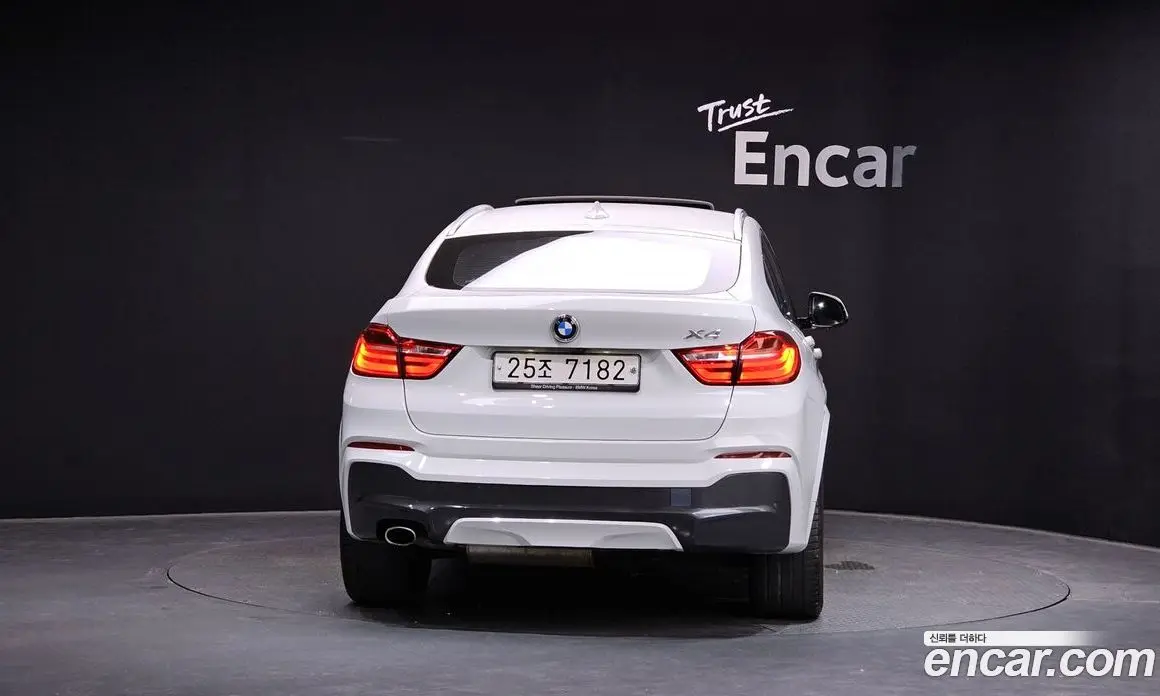 BMW X4 2017 2.0 автомат (гидро), фото 4