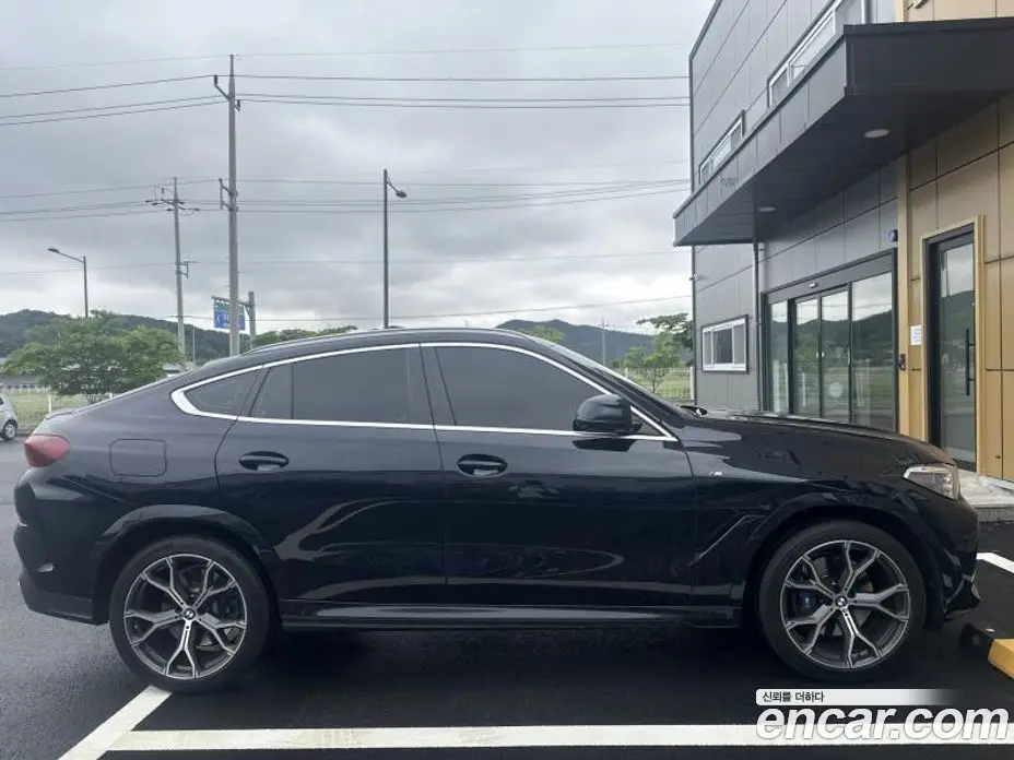 BMW X6 2021 3.0 автомат (гидро), фото 3