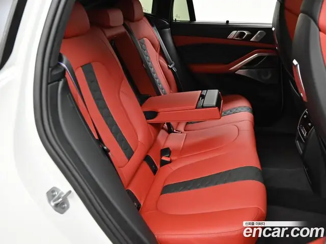 BMW X6M 2024 4.4 автомат (гидро), миниатюра 12