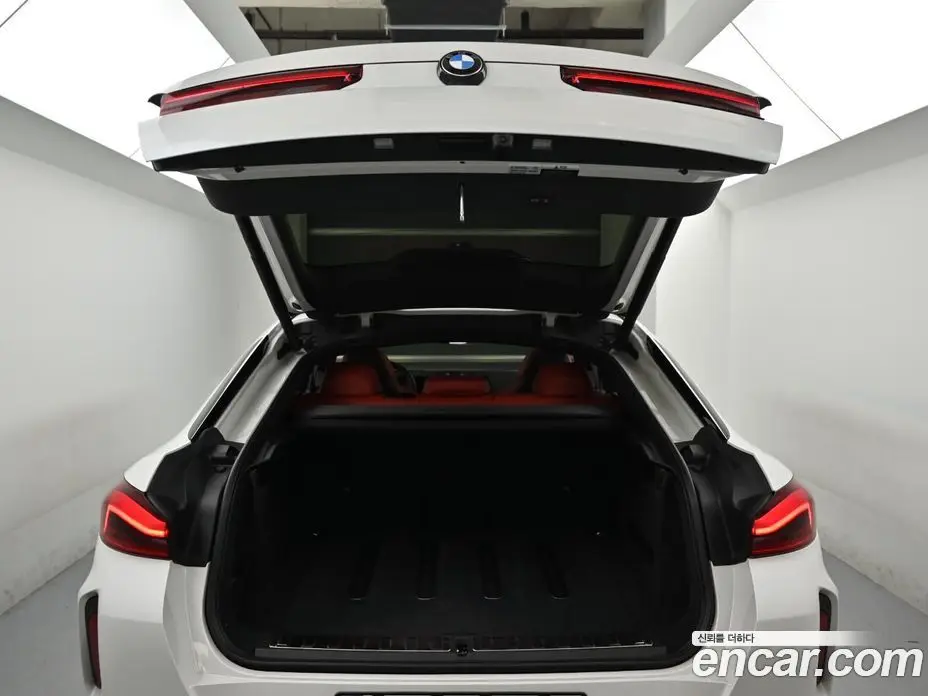 BMW X6M 2024 4.4 автомат (гидро), фото 19