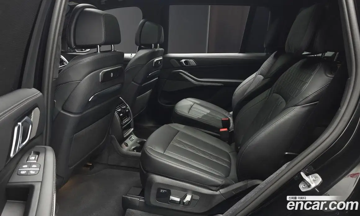 BMW X7 2025 3.0 автомат (гидро), фото 18