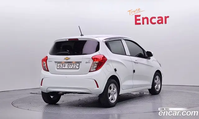 Chevrolet Spark 2015 1.0 автомат (гидро), миниатюра 2