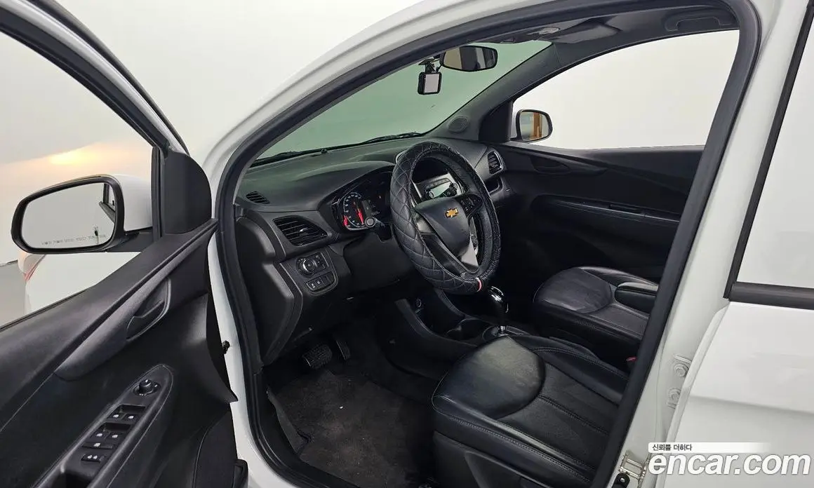 Chevrolet Spark 2015 1.0 автомат (гидро), фото 13