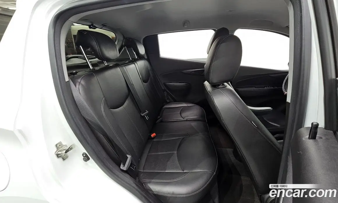 Chevrolet Spark 2015 1.0 автомат (гидро), фото 17