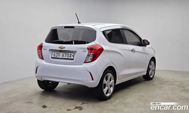 Chevrolet Spark 2015 1.0 механика, миниатюра 2