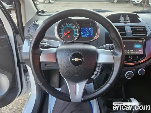 Chevrolet Spark 2015 1.0 автомат (гидро), миниатюра 11