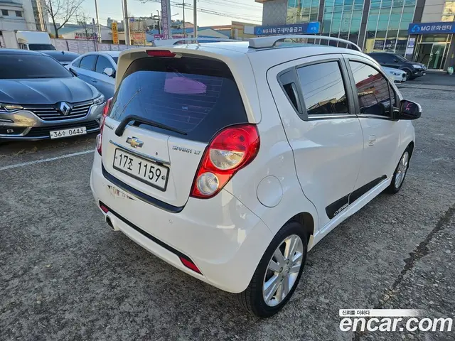 Chevrolet Spark 2015 1.0 автомат (гидро), миниатюра 4