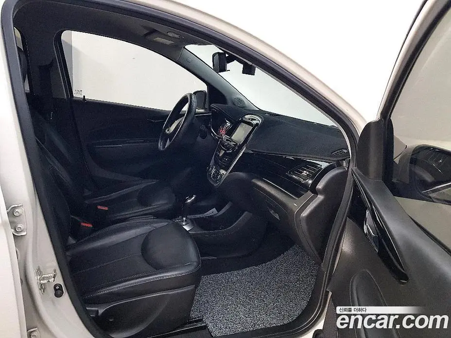 Chevrolet Spark 2016 1.0 автомат (гидро), фото 14