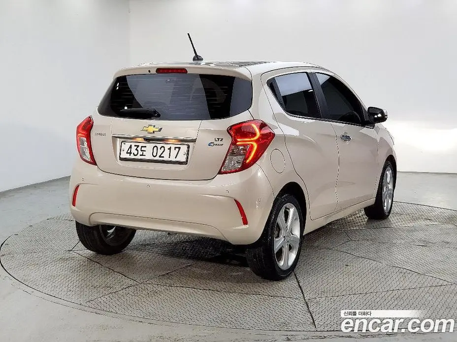 Chevrolet Spark 2016 1.0 автомат (гидро), фото 4