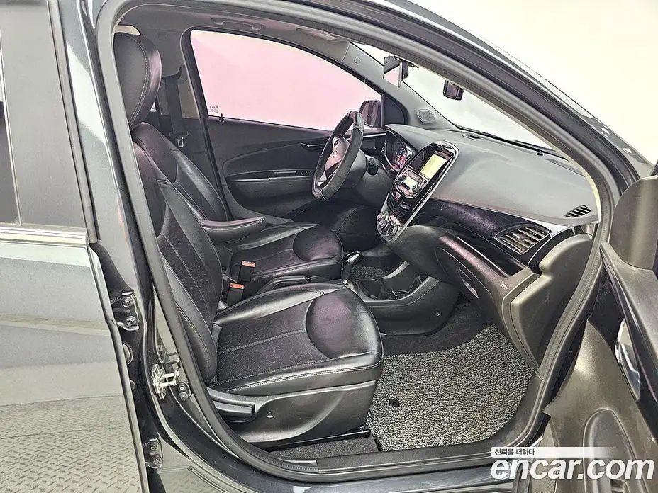 Chevrolet Spark 2017 1.0 автомат (гидро), фото 11
