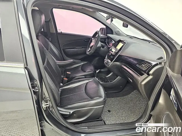 Chevrolet Spark 2017 1.0 автомат (гидро), миниатюра 11