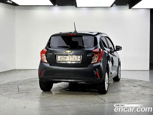 Chevrolet Spark 2017 1.0 автомат (гидро), миниатюра 3