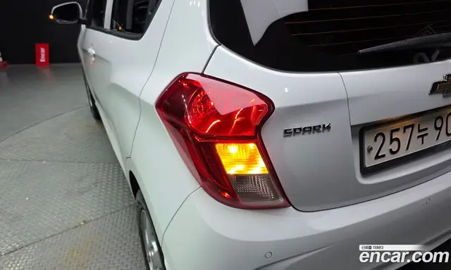 Chevrolet Spark 2020 1.0 автомат (гидро), миниатюра 9
