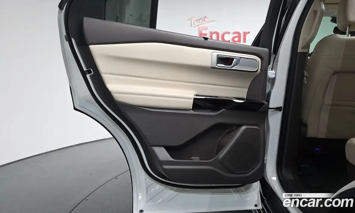 Ford Explorer 2021 3.0 автомат (гидро), фото 15