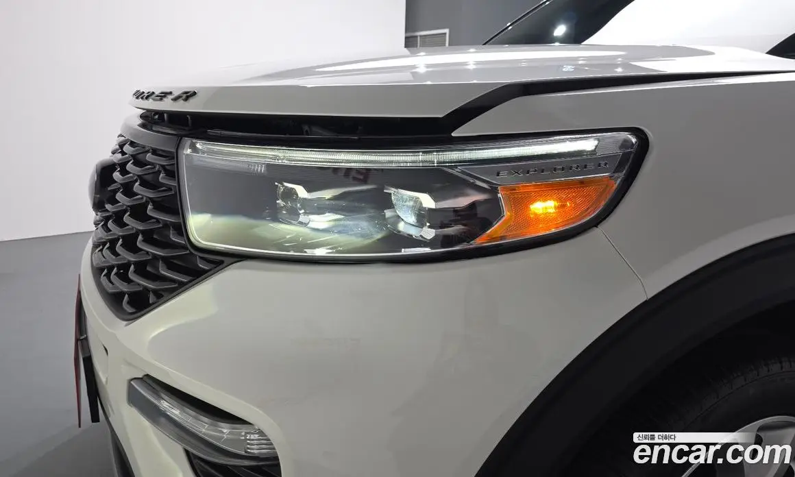 Ford Explorer 2021 3.0 автомат (гидро), фото 8
