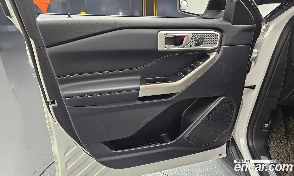 Ford Explorer 2021 2.3 автомат (гидро), фото 13