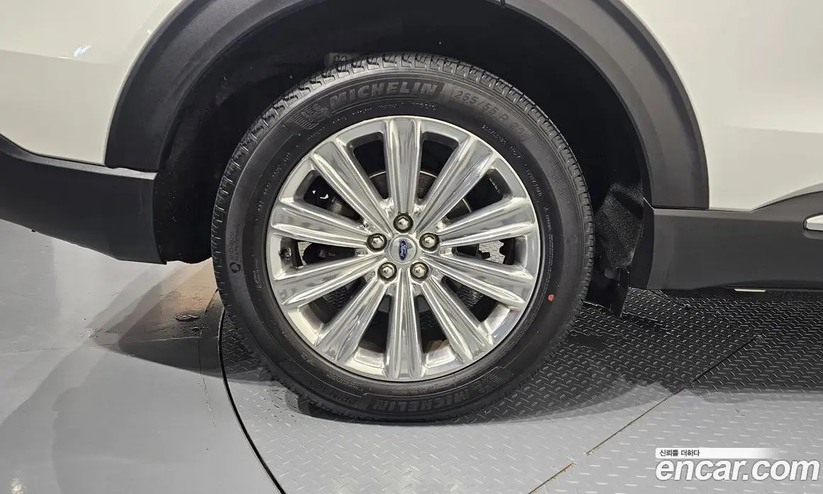 Ford Explorer 2021 2.3 автомат (гидро), фото 4