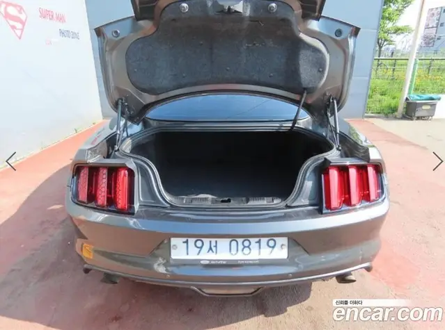 Ford Mustang 2016 2.3 автомат (гидро), миниатюра 5