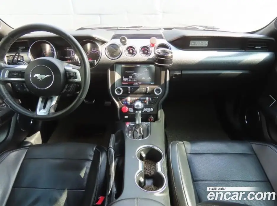 Ford Mustang 2016 2.3 автомат (гидро), фото 7