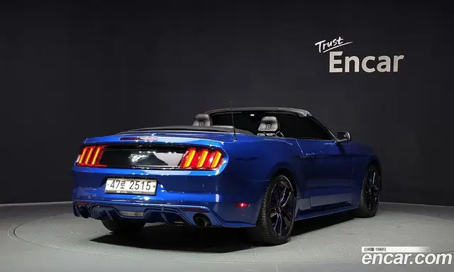 Ford Mustang 2017 2.3 автомат (гидро), миниатюра 2