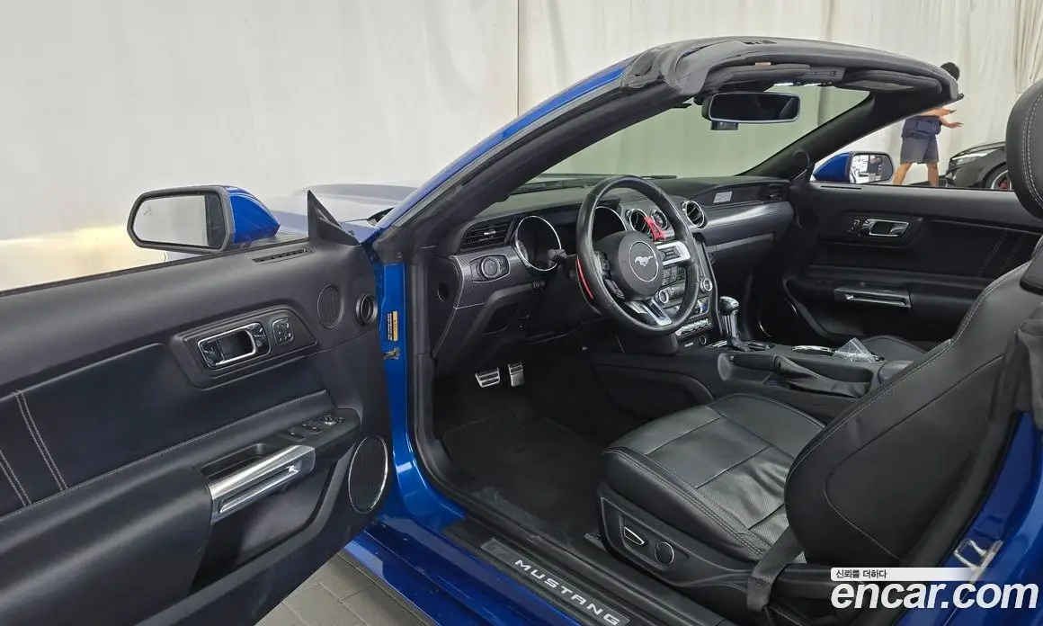 Ford Mustang 2017 2.3 автомат (гидро), фото 13