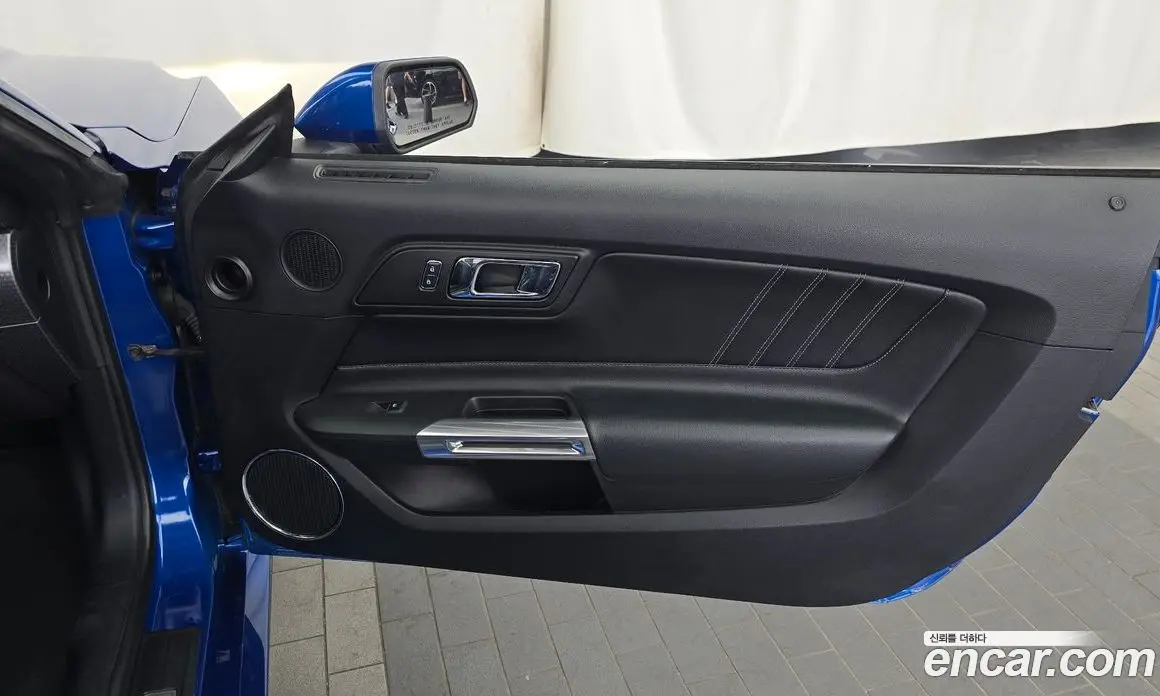 Ford Mustang 2017 2.3 автомат (гидро), фото 14
