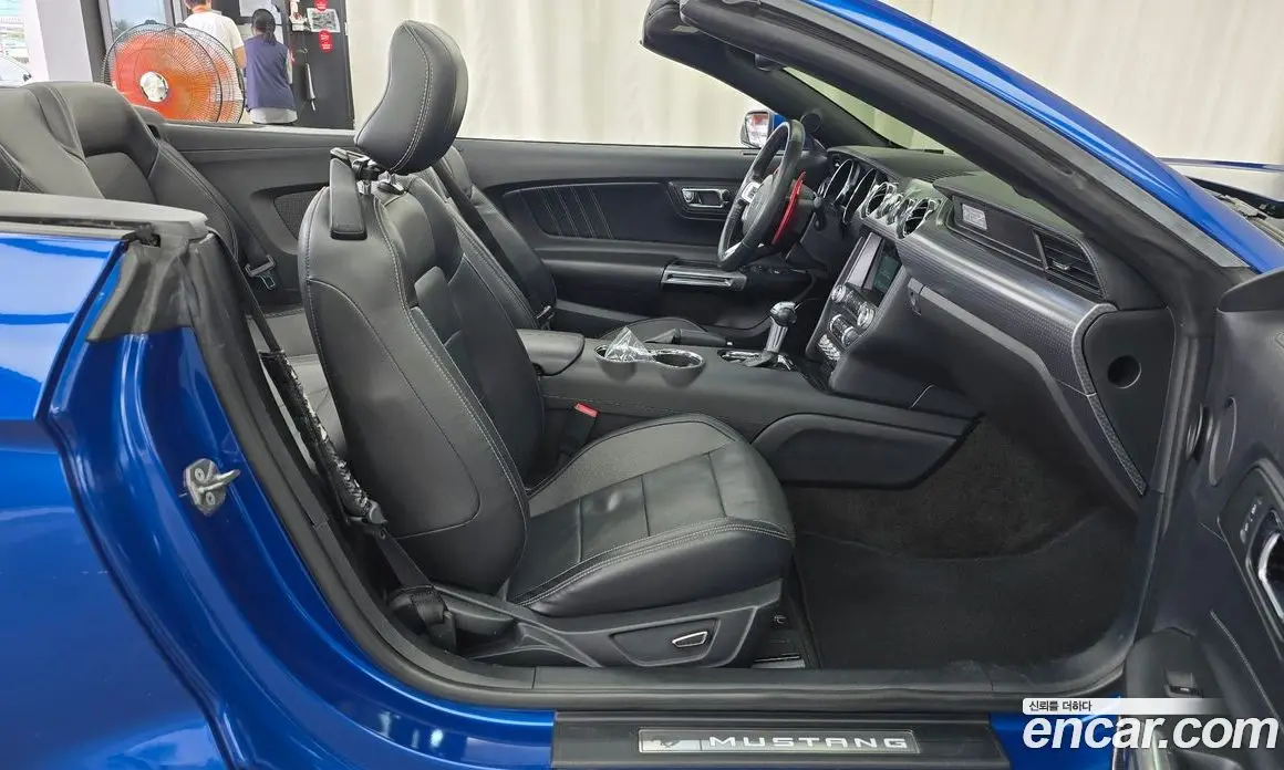 Ford Mustang 2017 2.3 автомат (гидро), фото 16
