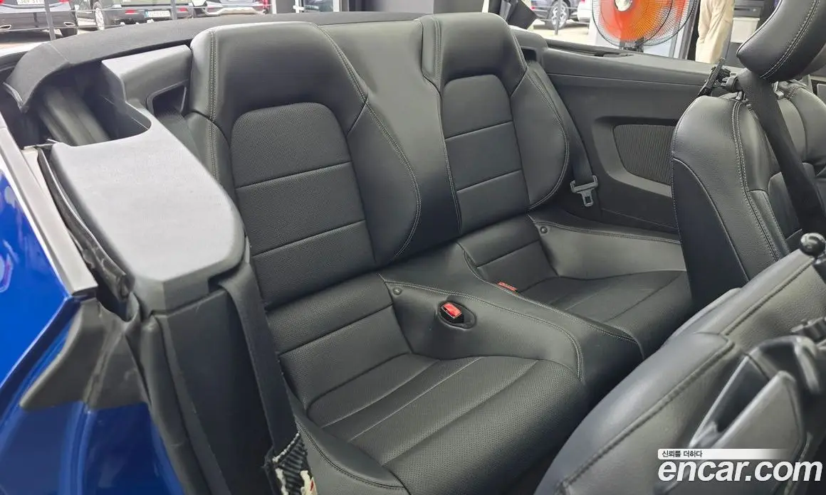 Ford Mustang 2017 2.3 автомат (гидро), фото 17
