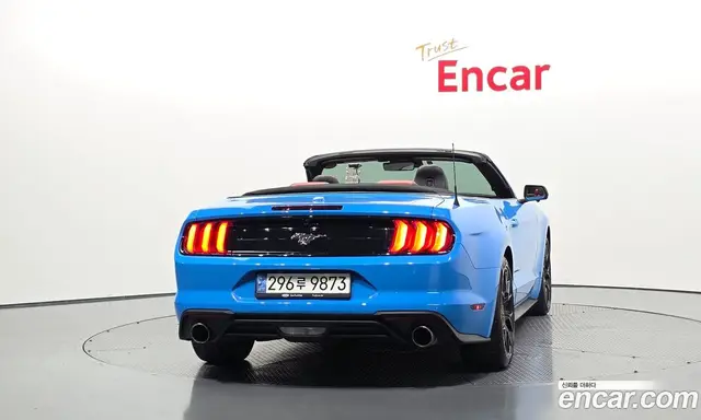 Ford Mustang 2022 2.3 автомат (гидро), миниатюра 4