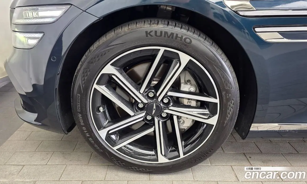 Genesis G80 2024 2.5 автомат (гидро), фото 5